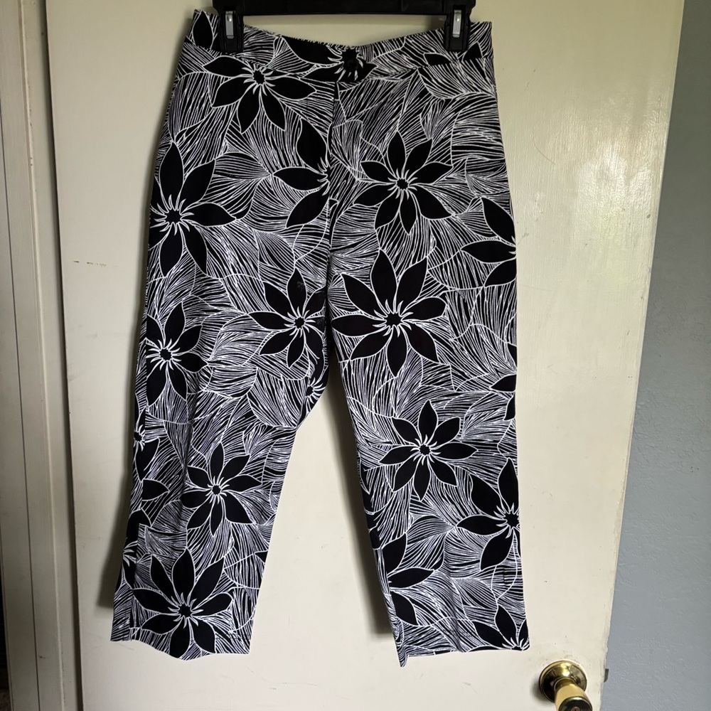 BW Sport 8P black & white stylish capris Hawaiian floral print W29"XL20.5"